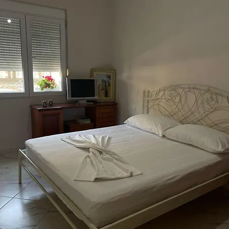 Ave Apartment *
